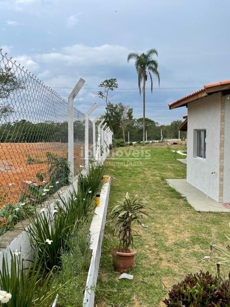 Chácara em condomínio fechado, Ibiúna-SP. - Casas de campo