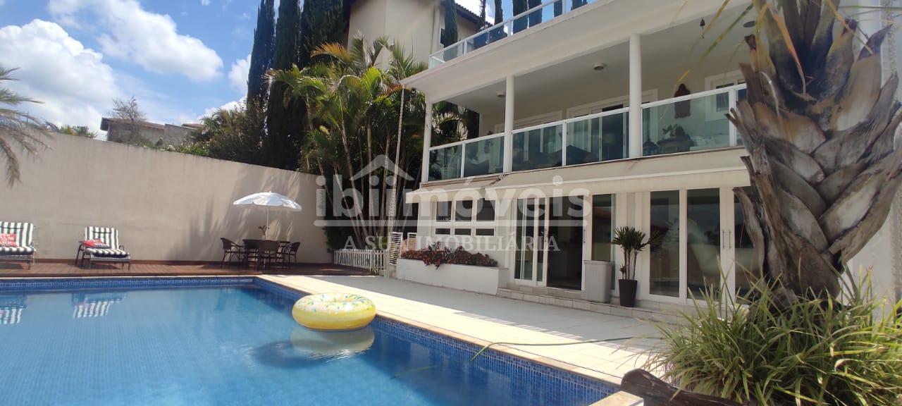 Casa de auto padrão em Ibiuna - sp