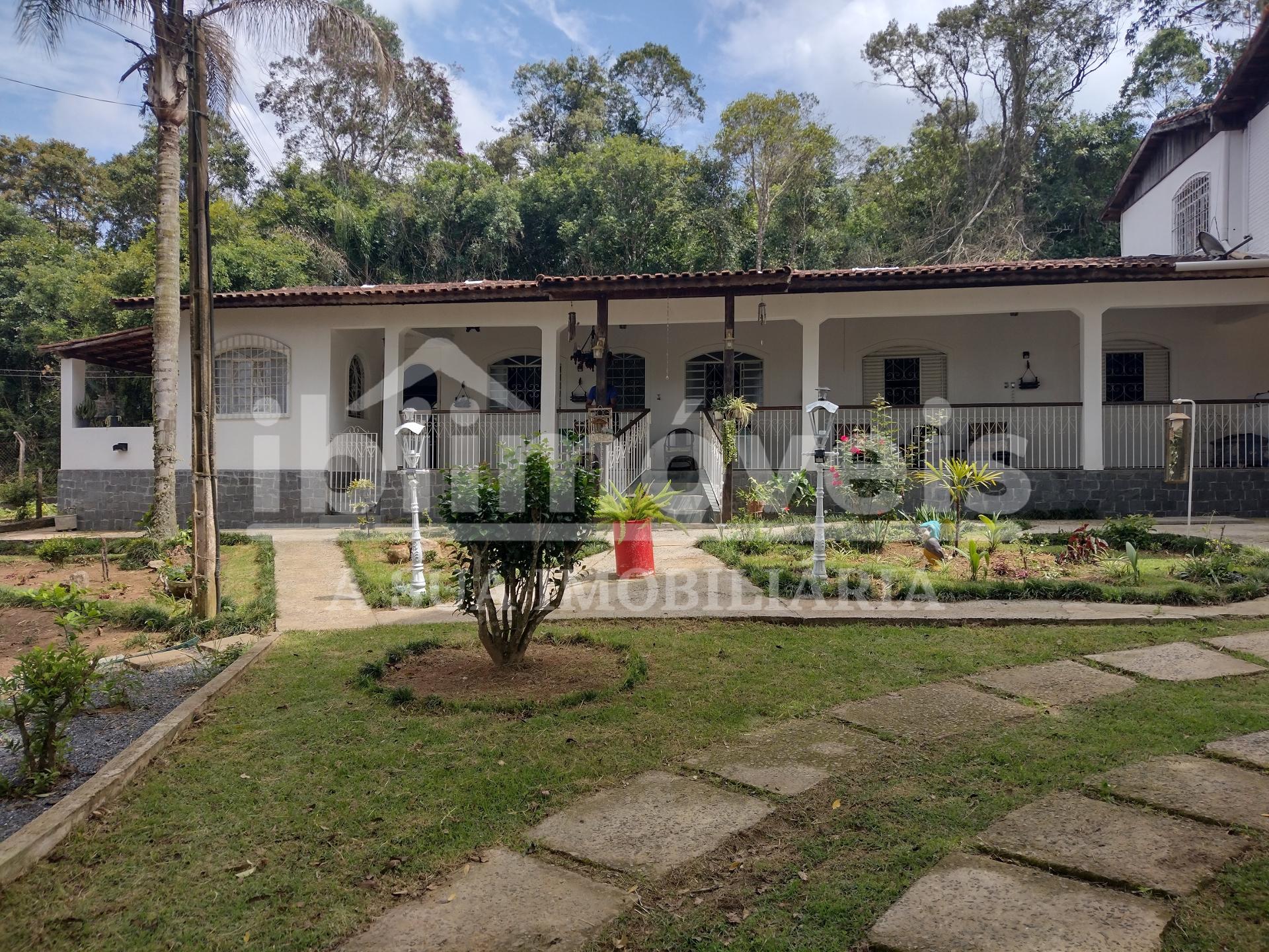 Casa a venda em loteamento aberto bem formado e próximo ao cidade