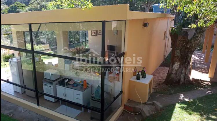 Casa em Condomínio Fechado próximo a Rodovia -  IBIUNA - SP