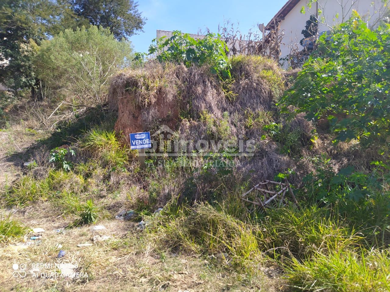 Oportunidade de Terreno  Excelente localização  Condomínio no ...