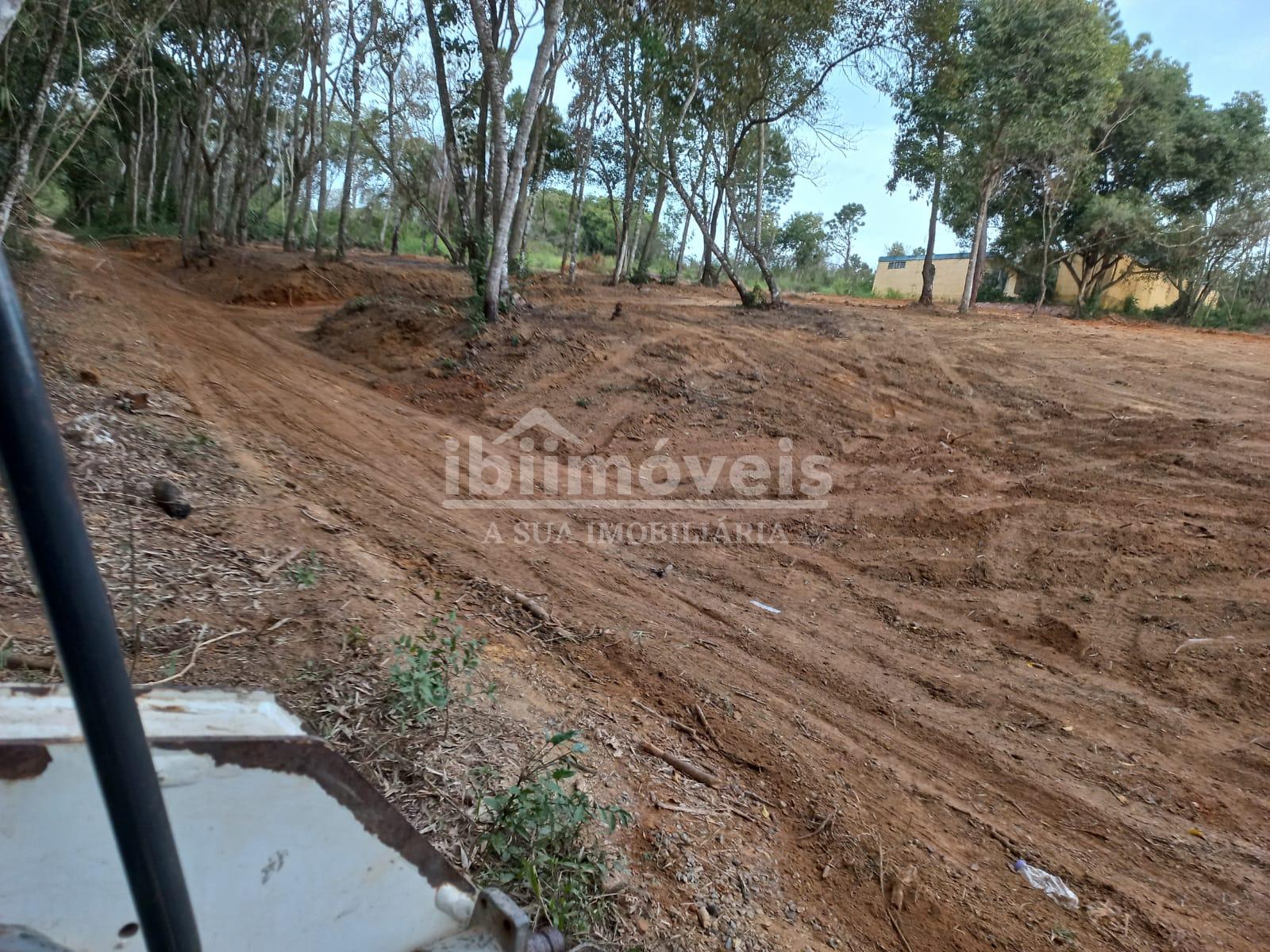 TERRENO EM IBIÚNA DE 1.000 M  PRÓXIMO A REPRESA 