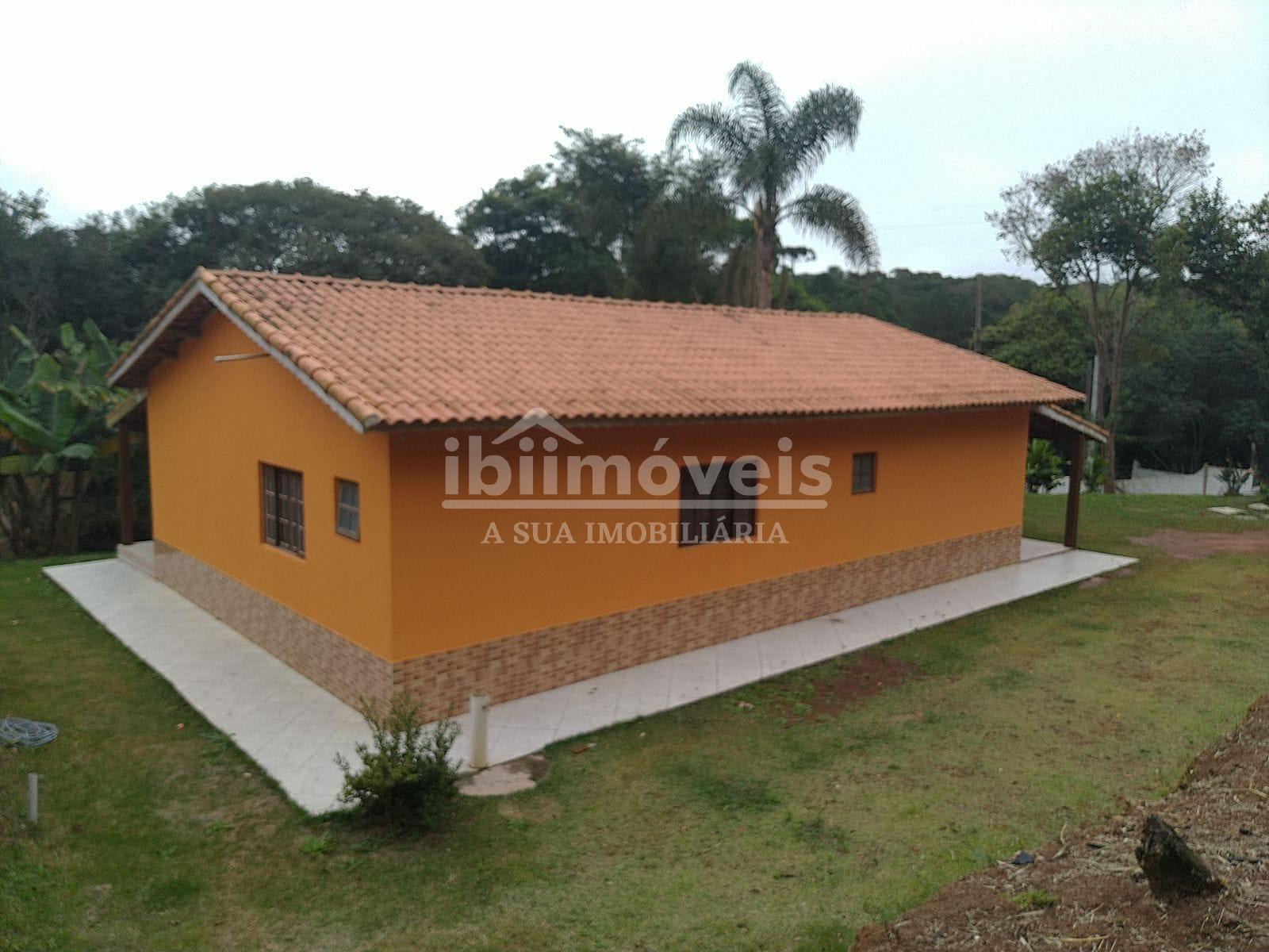 Ibiúna Chácara com 1.000m² pronta para moradia ou veraneio!!!