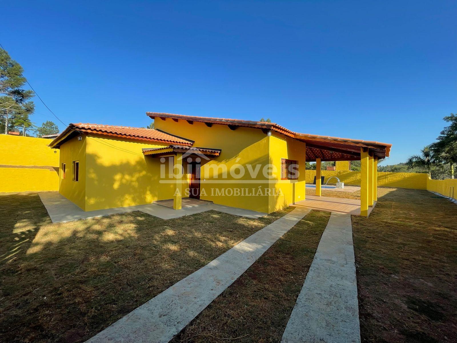 Casa dentro de condomínio fechado, proximo a rodovia bunjiro n...