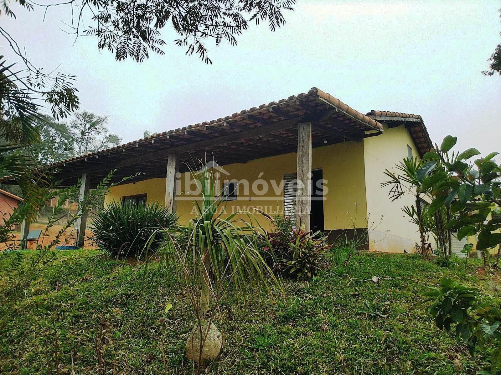 Ibiúna chácara com ótima localização ideal para moradia ou ver...