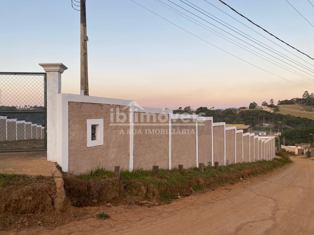 Lindo terreno á venda no Munícipio  de Ibiúna.