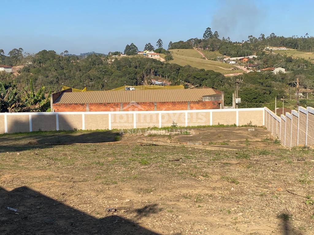 Lindo terreno á venda no Munícipio  de Ibiúna.