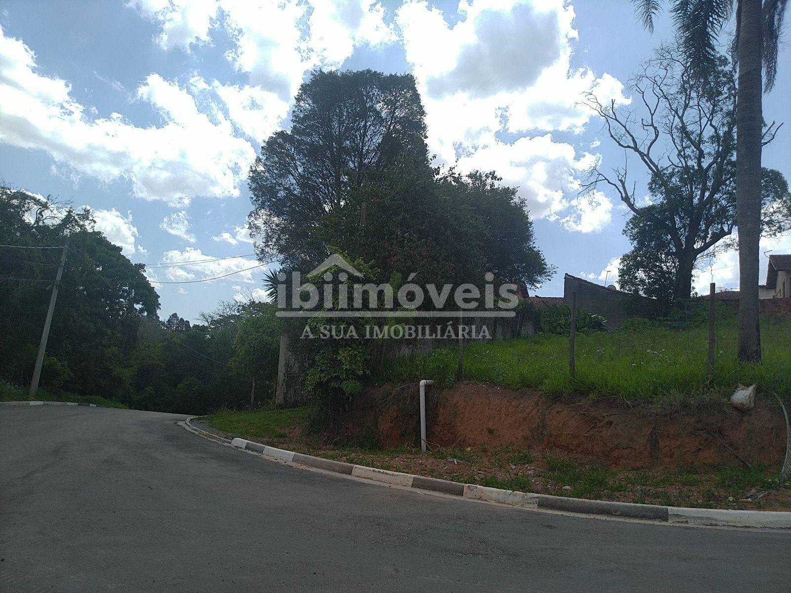 Maravilhoso terreno com 410m  em bairro próximo ao centro   