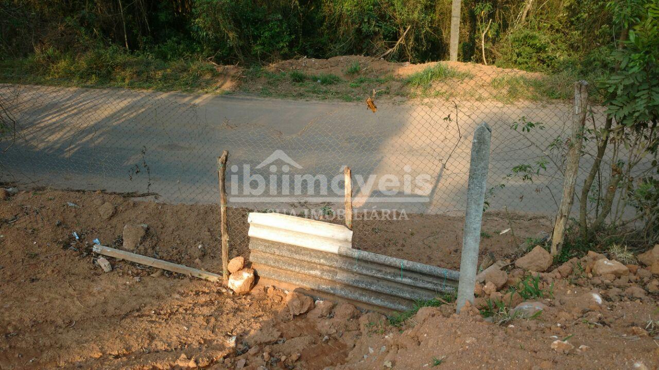 Lindo terreno à venda próximo ao centro da cidade de Ibiúna/SP.