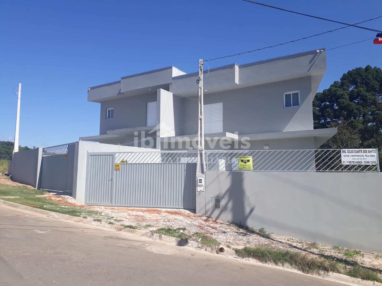 Sobrado com 4 dormitórios próximo do centro