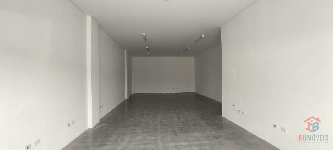 Excelente ponto comercial a venda com um lindo sobrado na part...