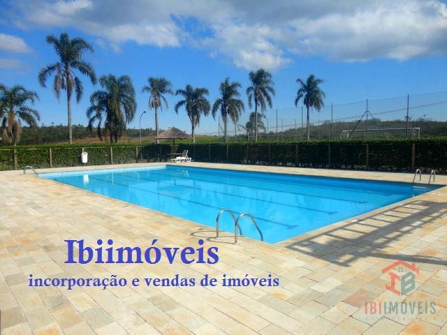 Ibiúna - Terreno em condomínio com clube!!!
