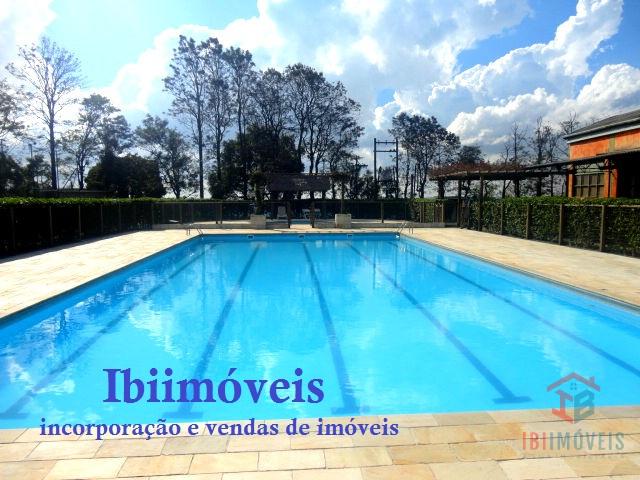 Ibiúna - Terreno em condomínio com clube!!!
