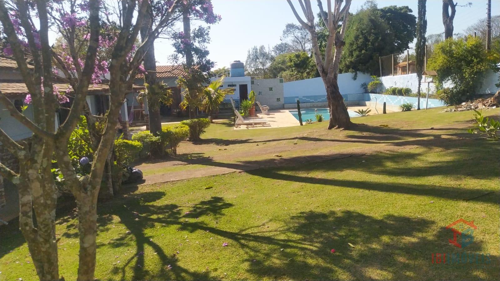 Chácara com 4 dormitórios à venda, em condomínio fechado, IBIU...