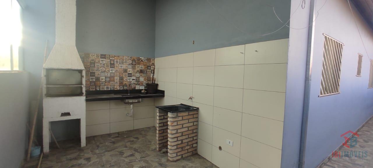 Linda casa em bairro próximo ao centro - Aceita financiamento ...