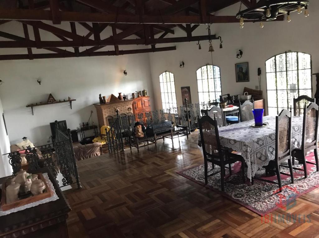 Maravilhosa propriedade em Ibiúna - chácara com 18.000m  com l...