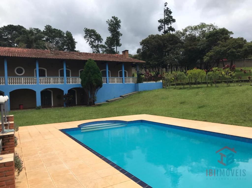 Maravilhosa propriedade em Ibiúna - chácara com 18.000m  com l...