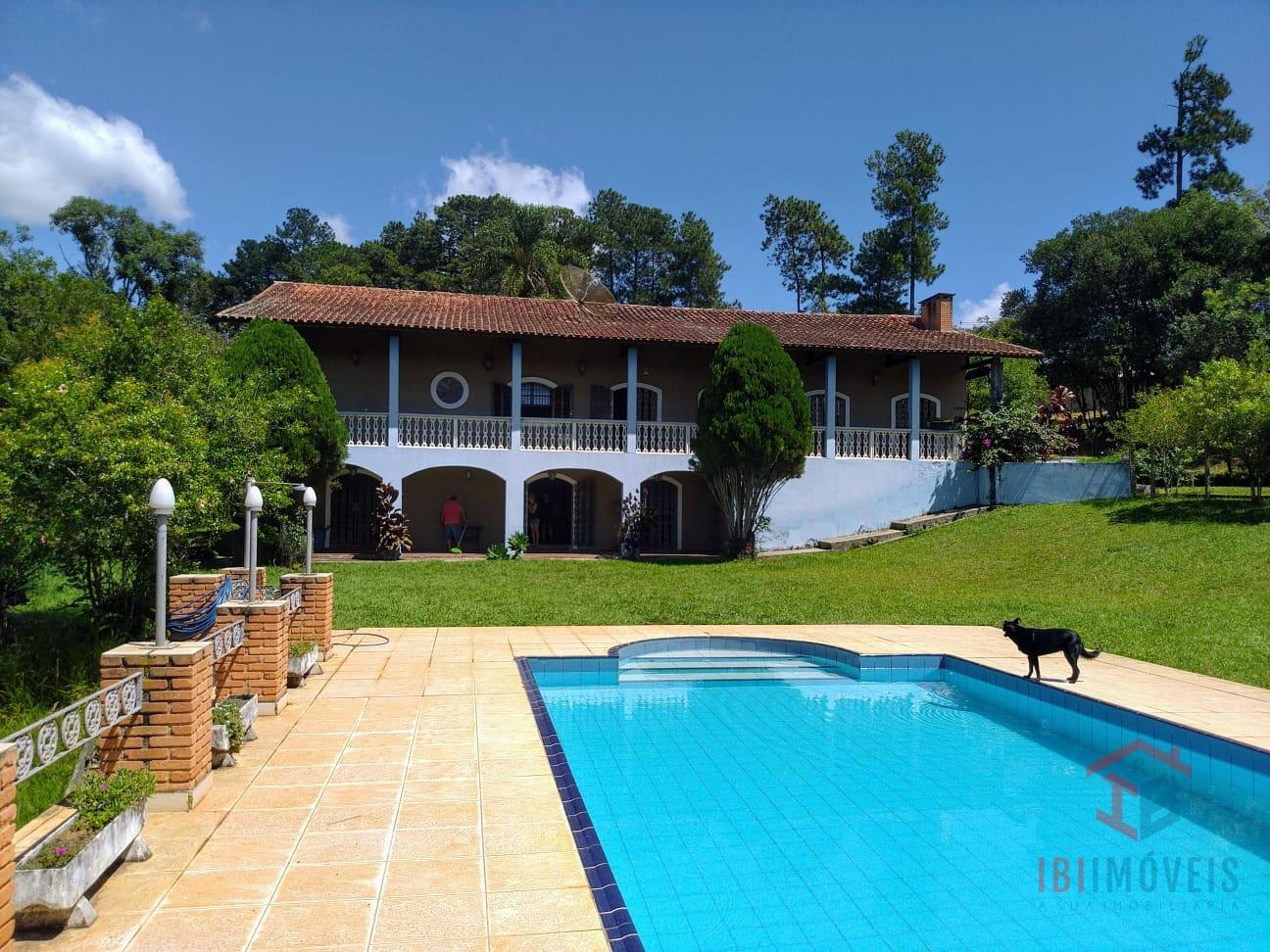 Maravilhosa propriedade em Ibiúna - chácara com 18.000m  com l...