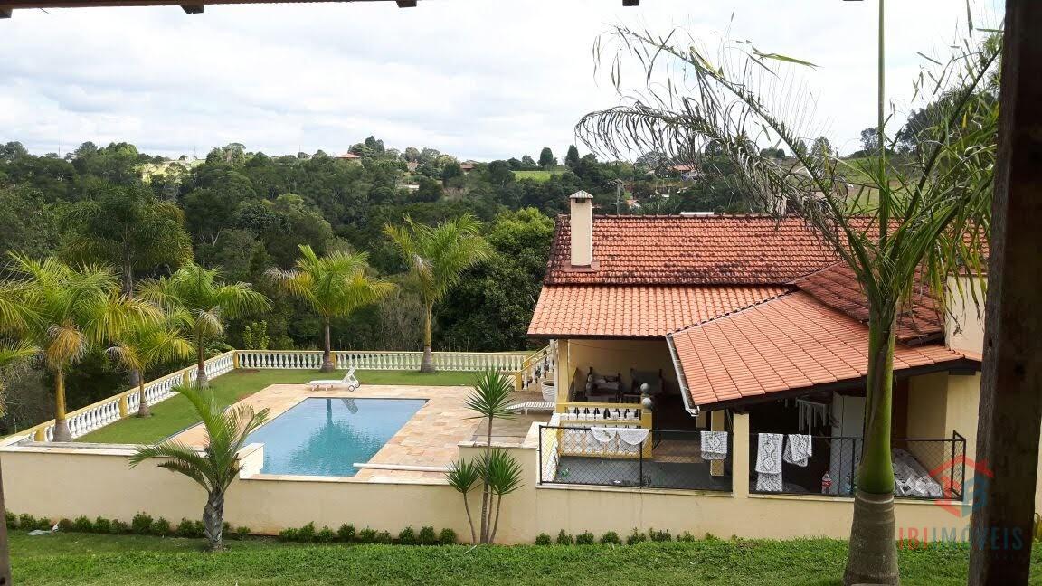 Ibiúna Sítio com 28.000m   com piscina e ótima localização 