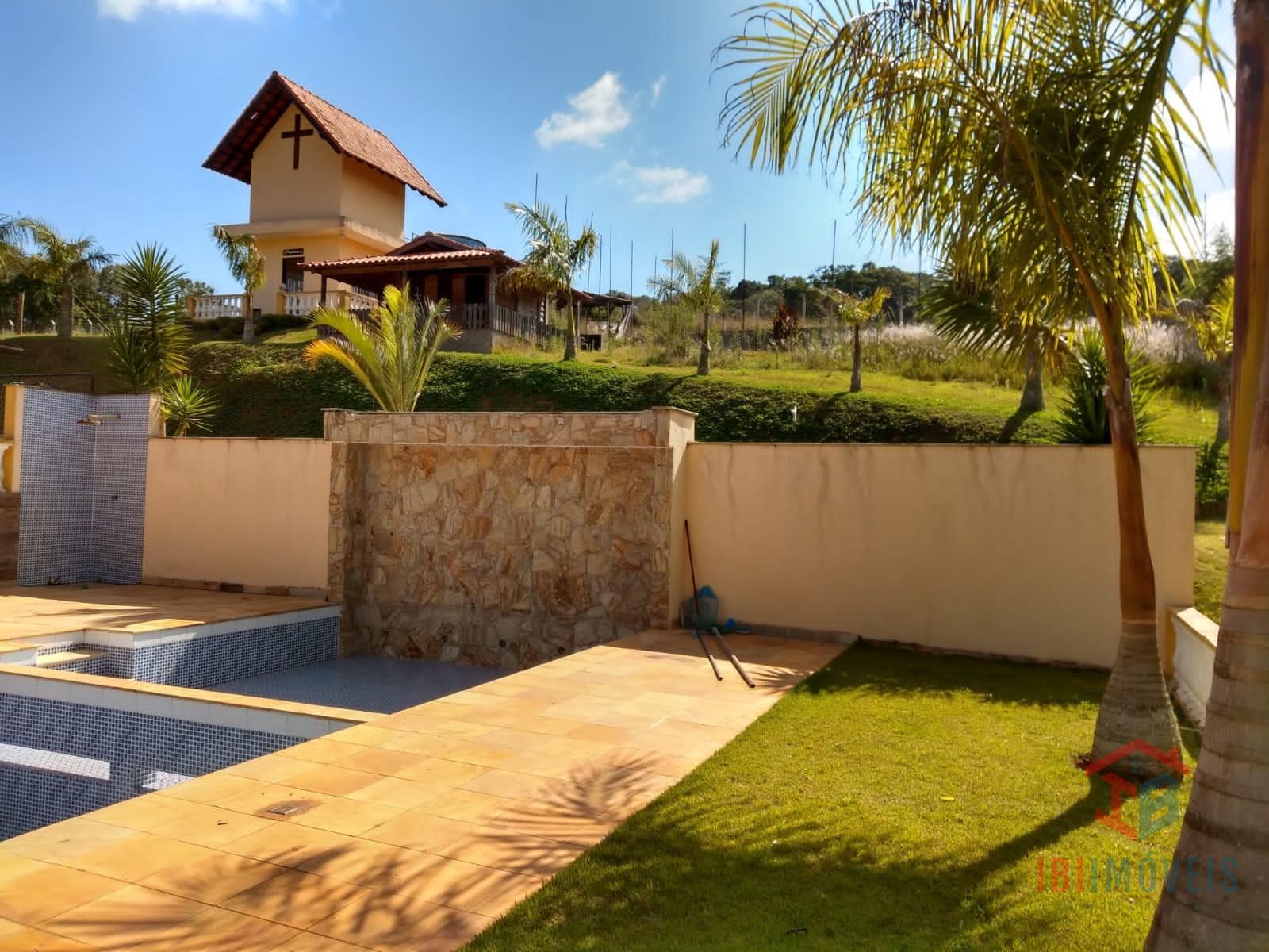 Ibiúna Sítio com 28.000m   com piscina e ótima localização 