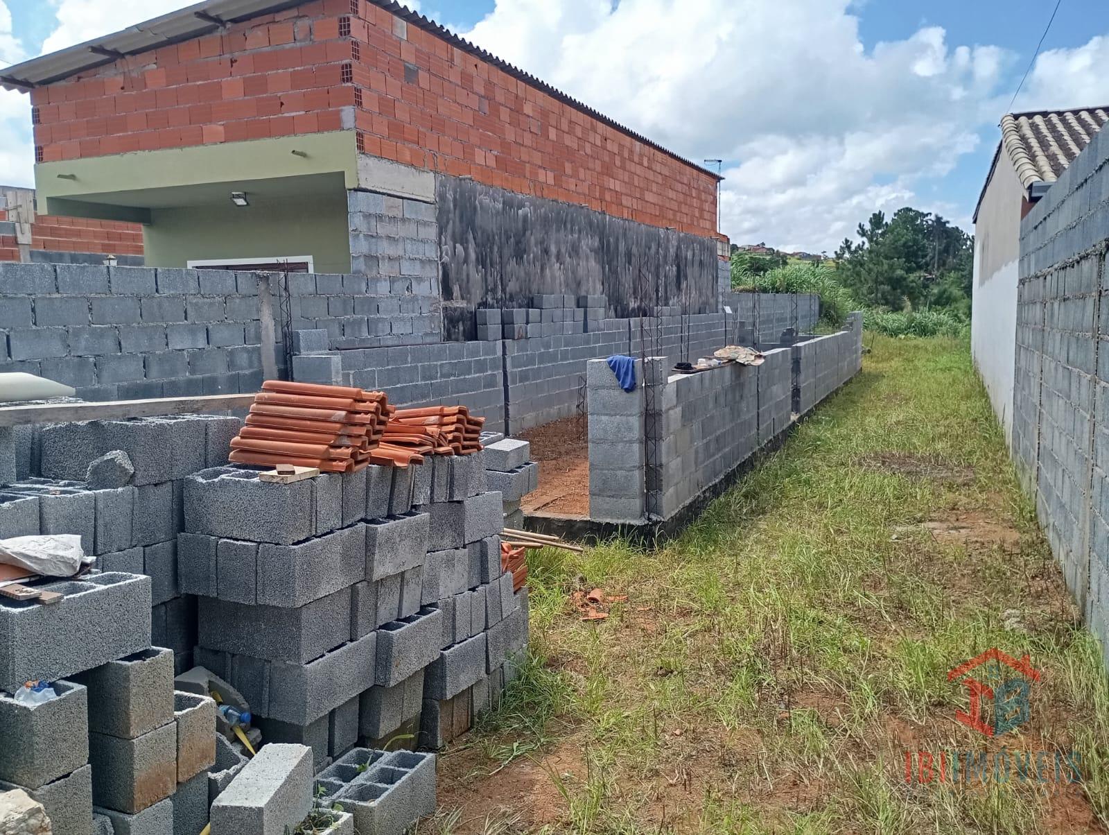 Terreno com 300 m  bem localizado