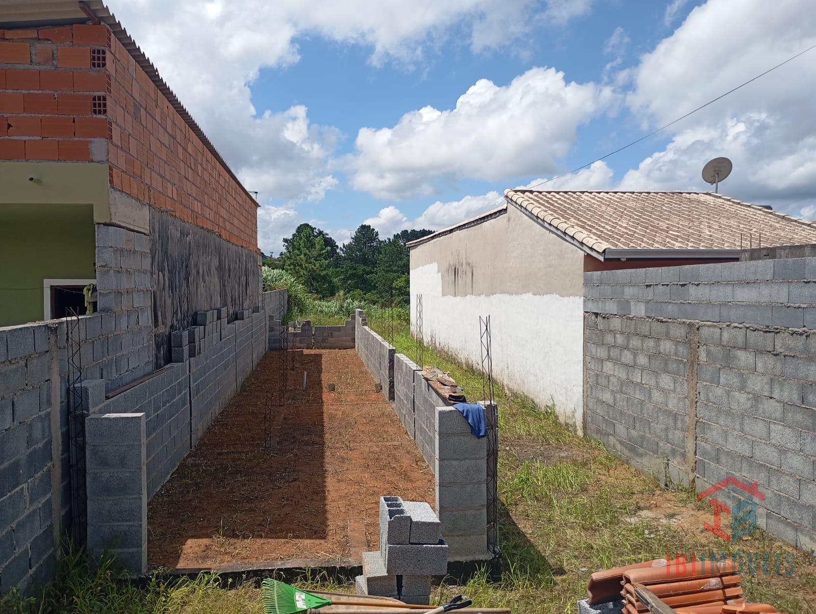 Terreno com 300 m  bem localizado
