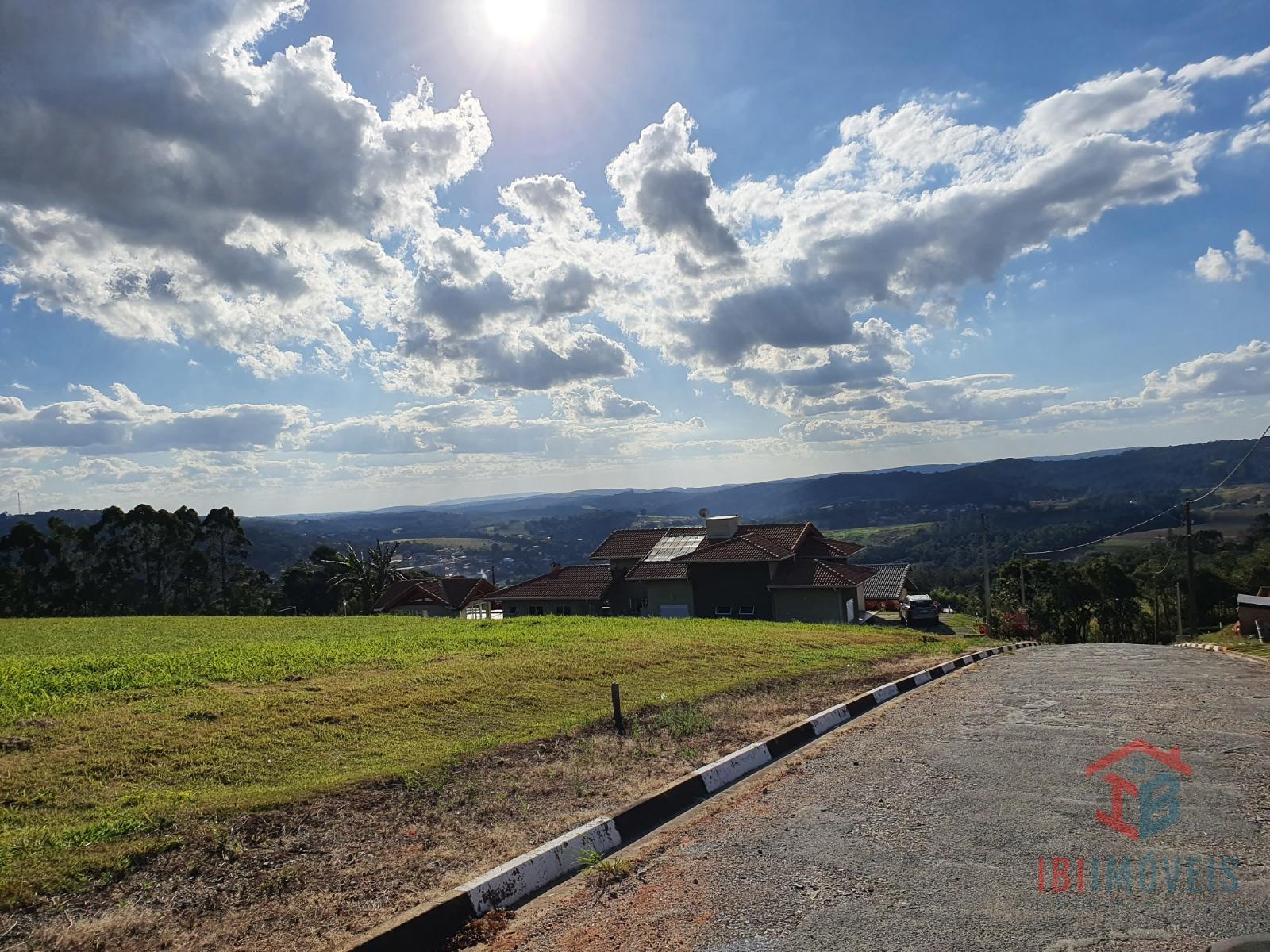 Terreno maravilhoso em condomínio de alto padrão