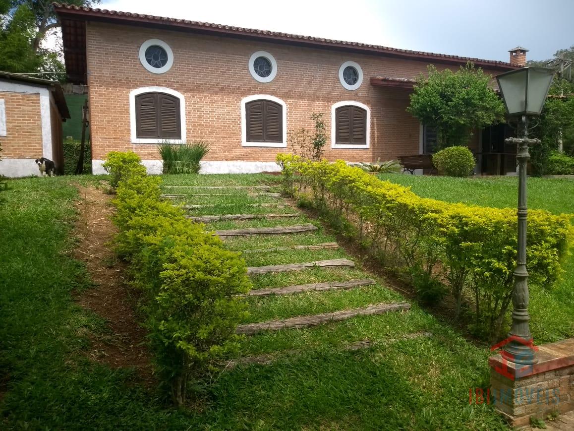 Ibiúna Maravilhosa chácara com vista, e acesso para Represa.