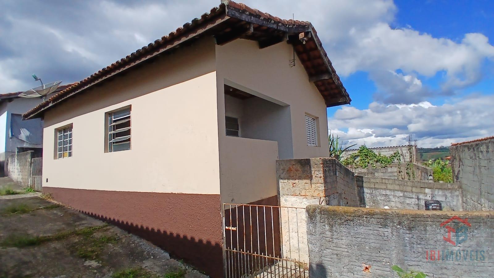 Ibiúna Casa para locação em bairro próximo ao centro   