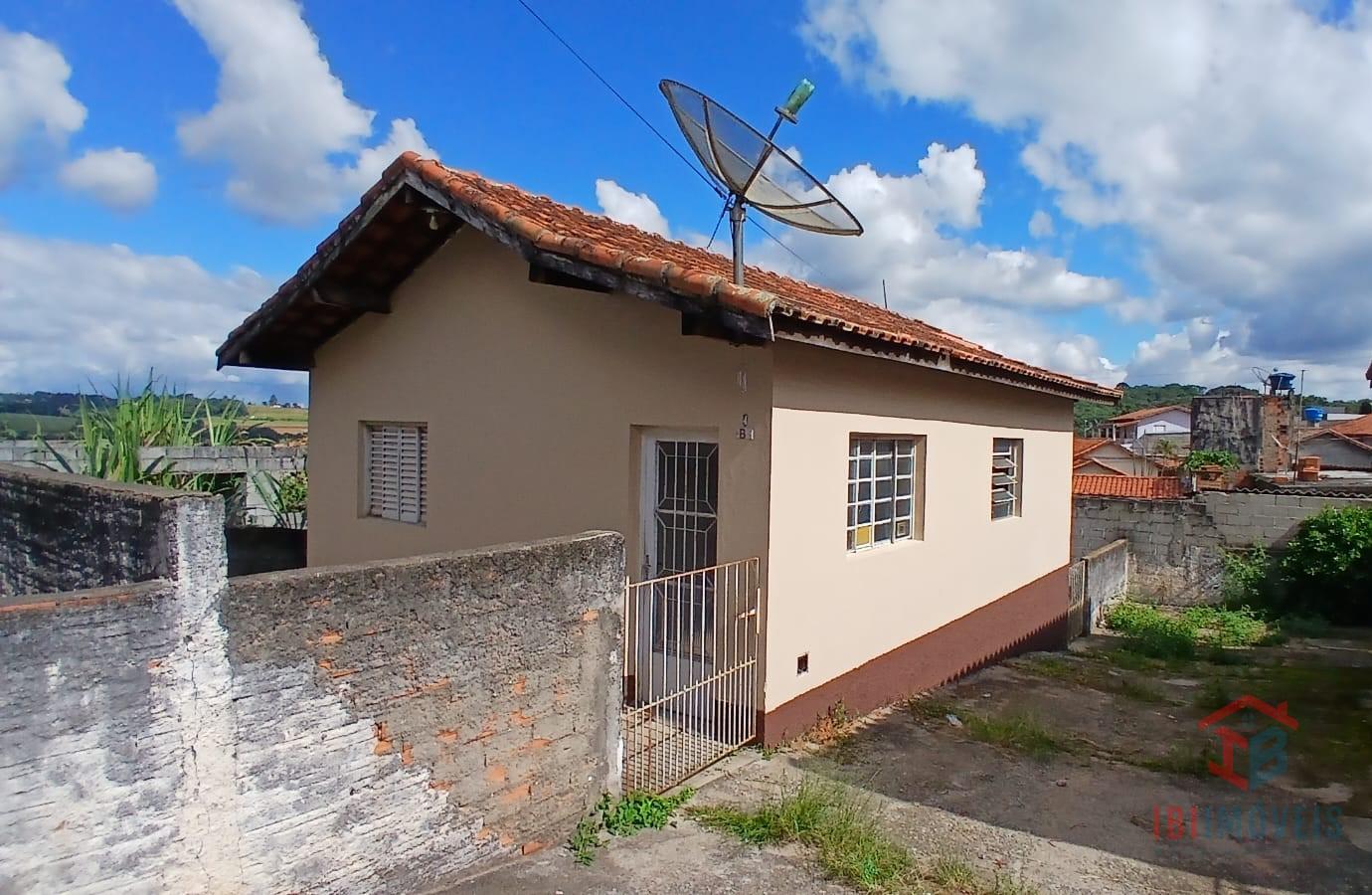 Ibiúna Casa para locação em bairro próximo ao centro   