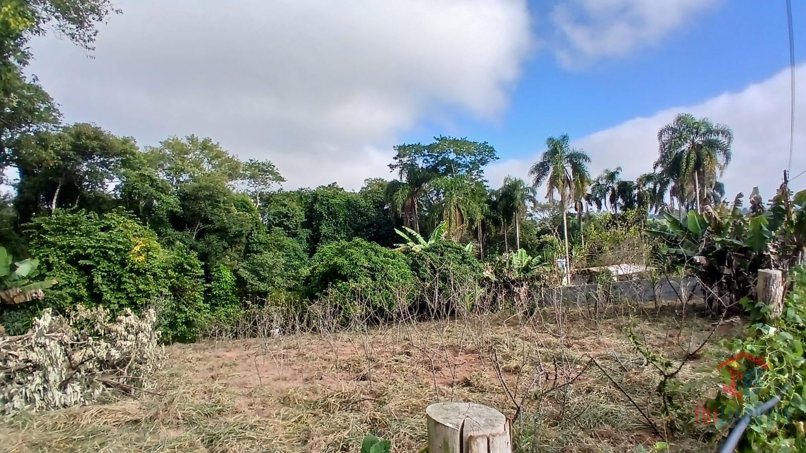 Ibiúna Terreno com 1.000m  em local tranquilo para seu descanso.
