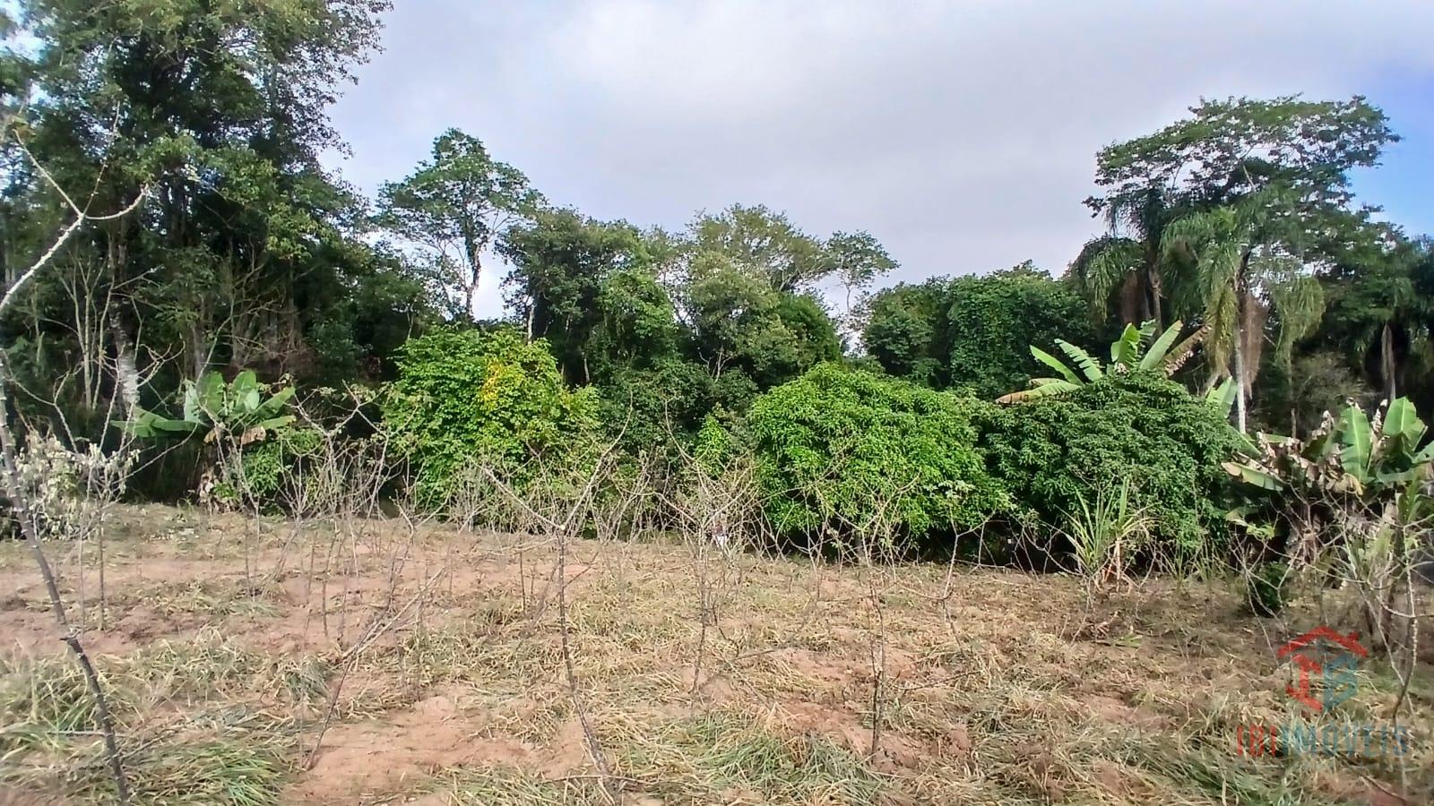 Ibiúna Terreno com 1.000m  em local tranquilo para seu descanso.