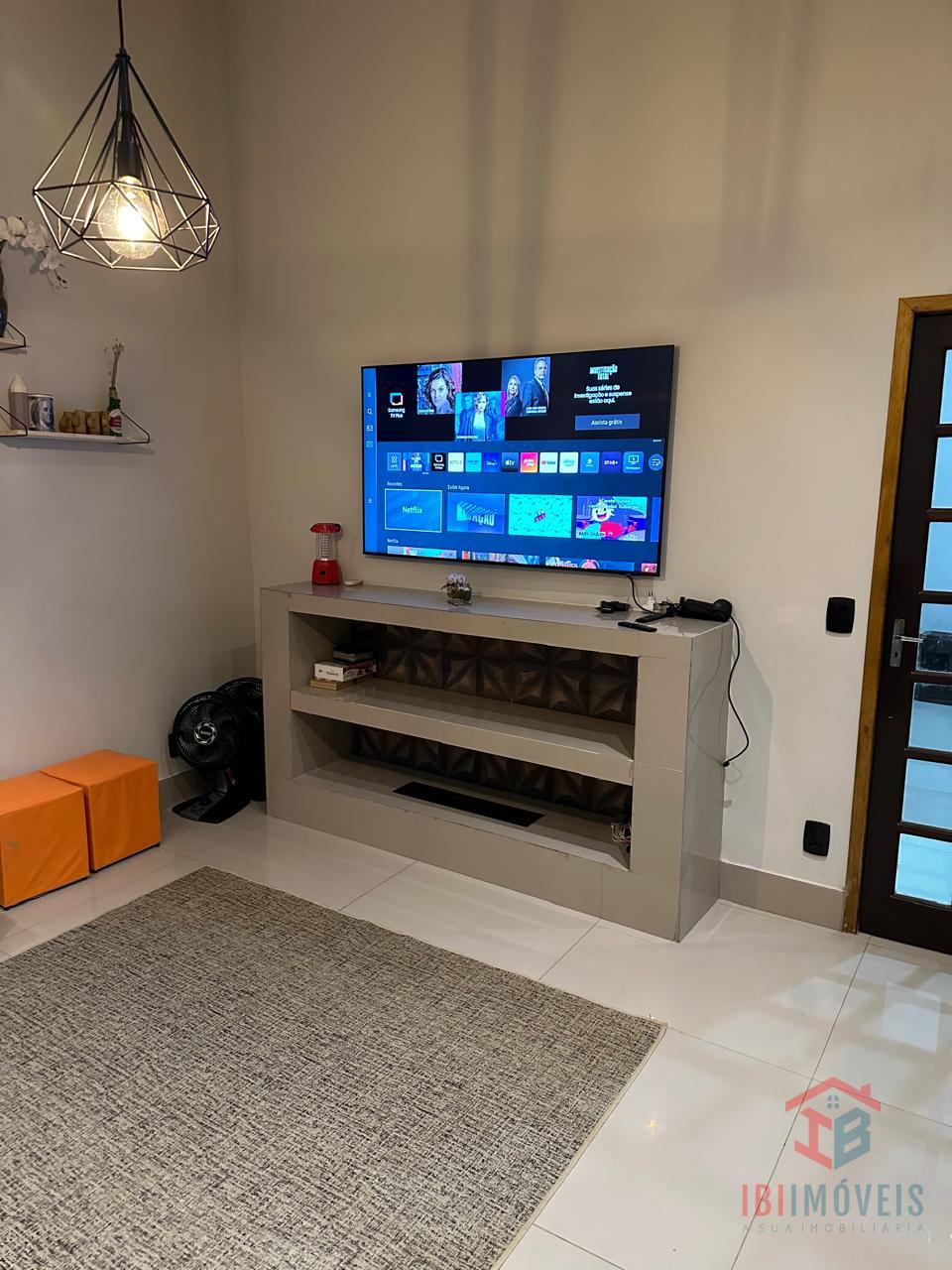Chácara com 3.280m  casa com ótimo acabamento e maravilhosa pi...