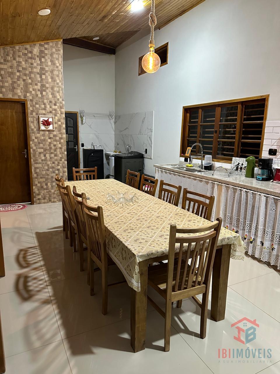 Chácara com 3.280m  casa com ótimo acabamento e maravilhosa pi...