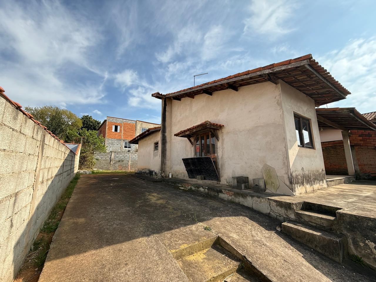 Casa com 2 dormitórios à venda, 2 KM DO CENTRO, OTIMA LOCALIZAÇÃO
