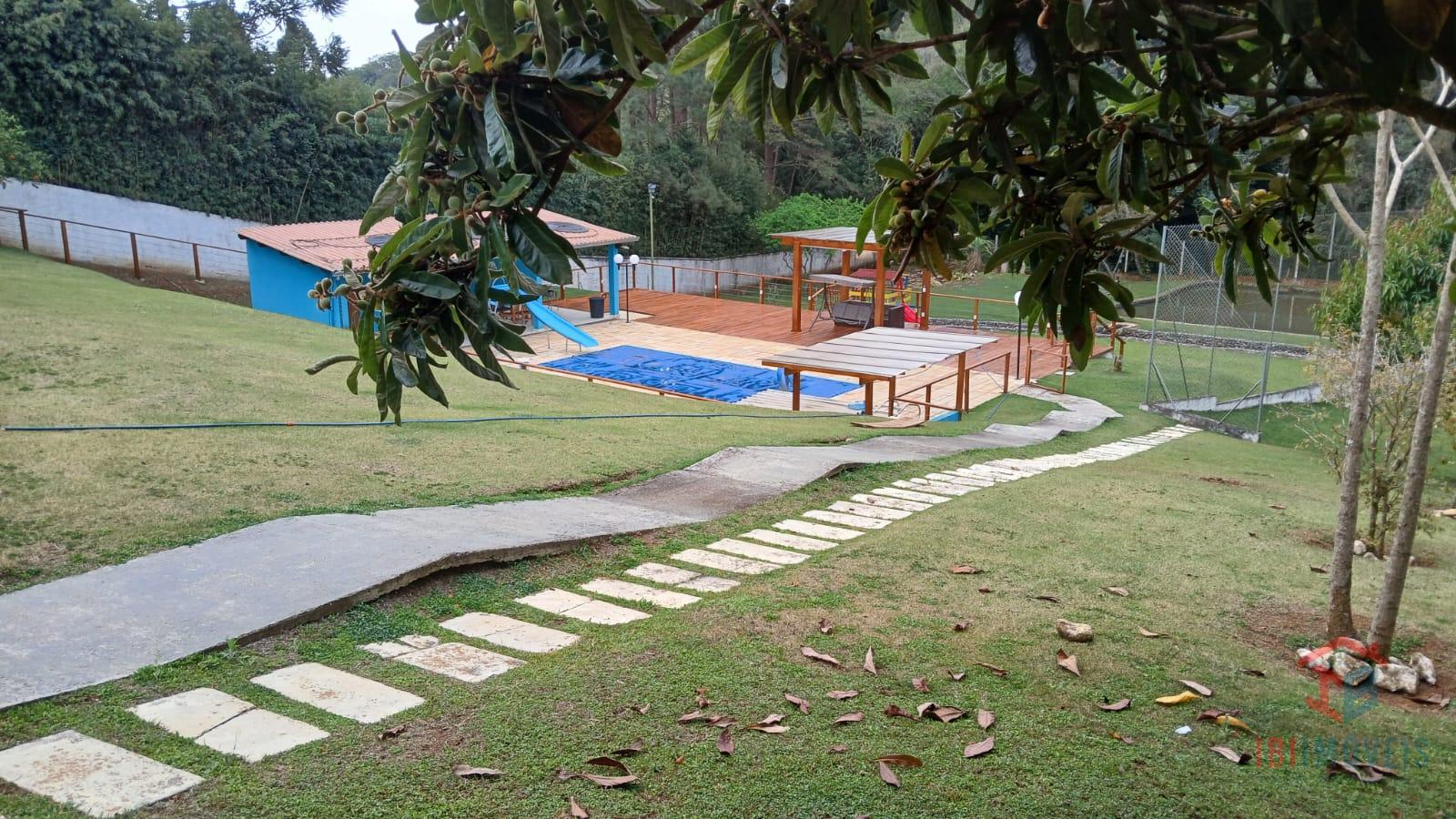 Chácara com 7.000m  - lago, campo, piscina, lazer completo par...