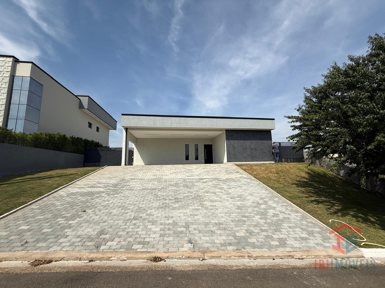 linda casa nova em condômino fechado com 3 dormitórios à venda...