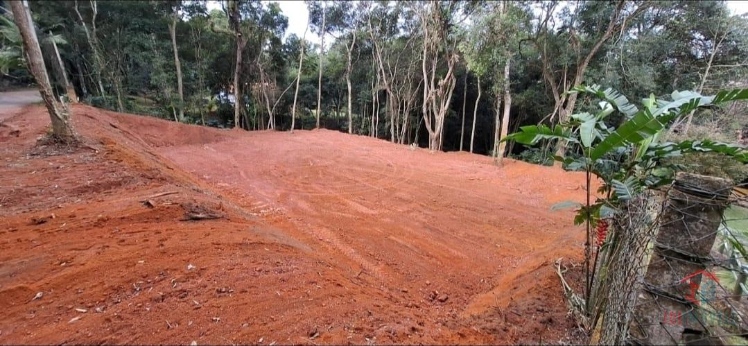 Ibiúna Oportunidade Terreno com 1.950m  em condomínio com clube