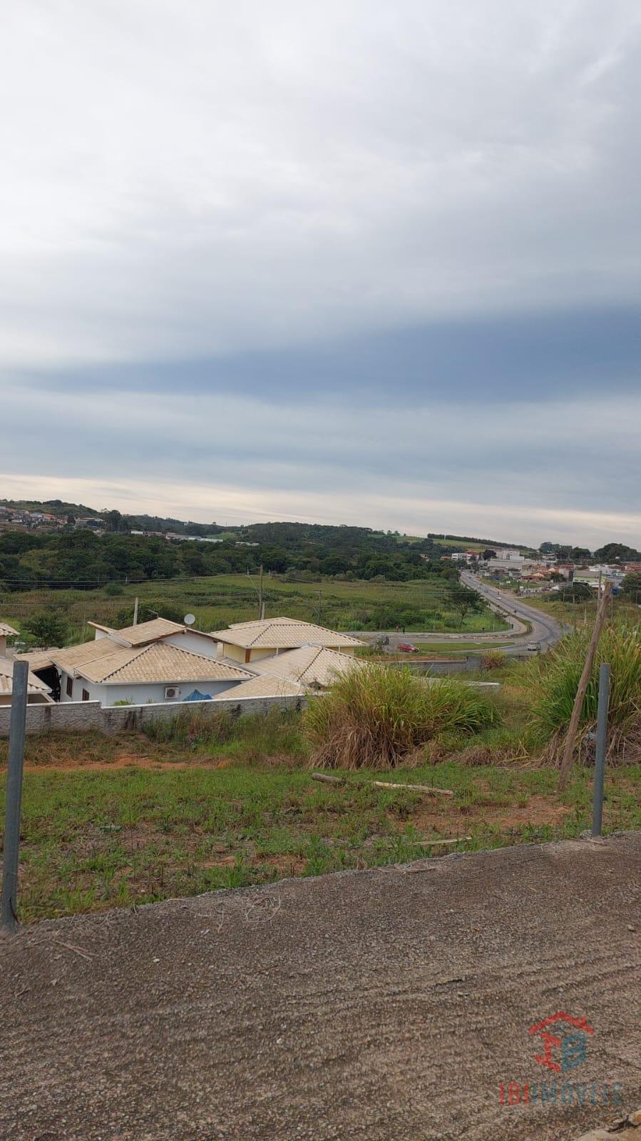 Terreno em loteamento no centro da cidade de Ibiúna SP