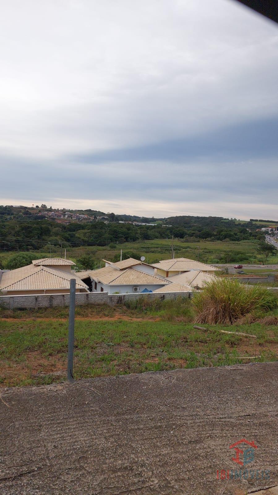 Terreno em loteamento no centro da cidade de Ibiúna SP