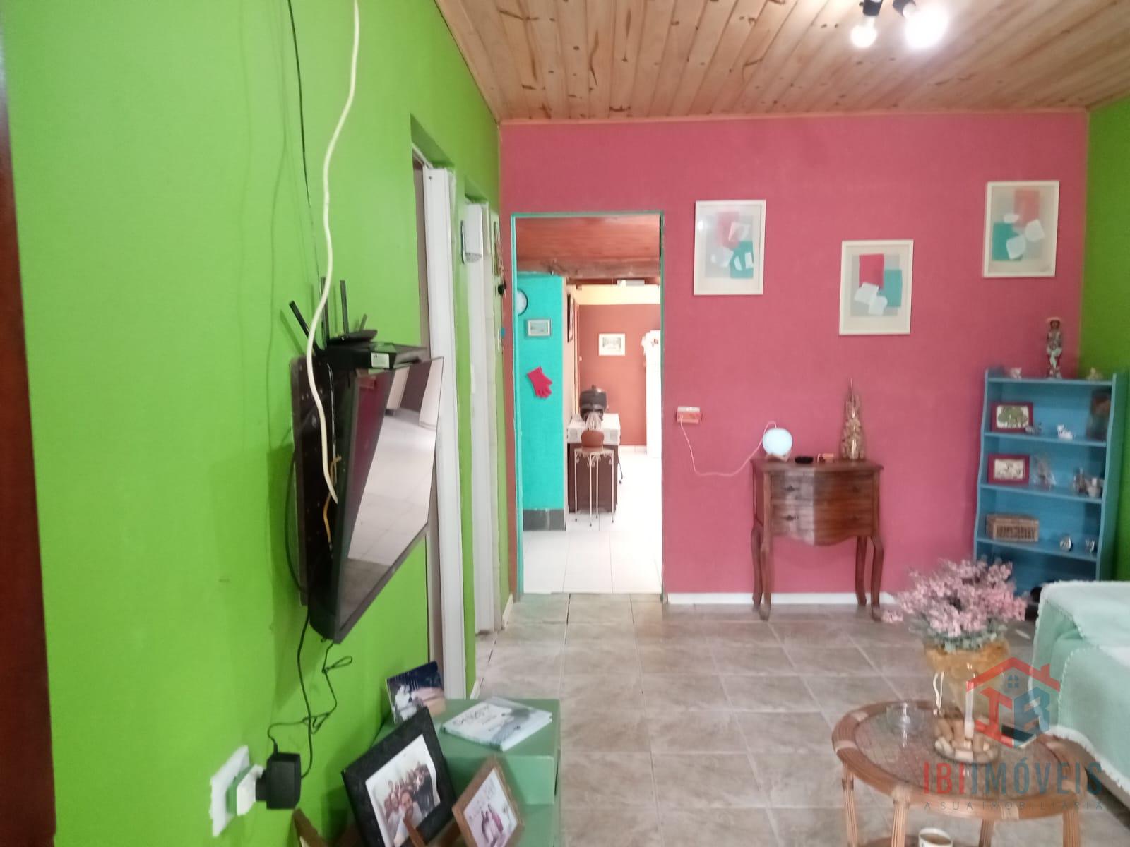 Chácara em Ibiúna com fácil acesso para SP - aceita financiame...