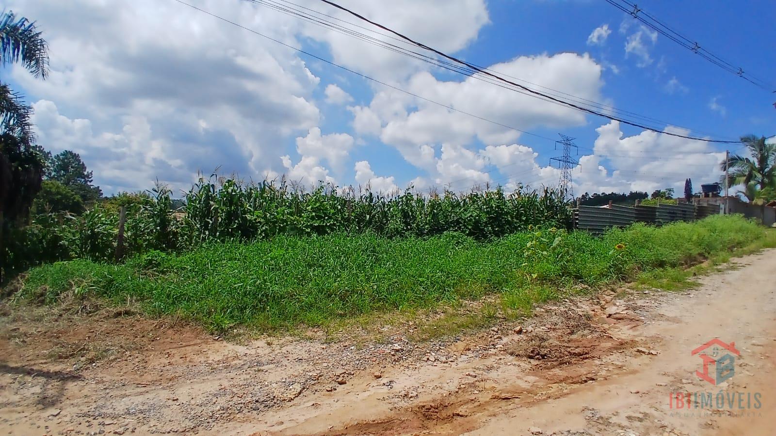 Ibiúna - terreno com 1.380m  para formar sua chácara para laze...