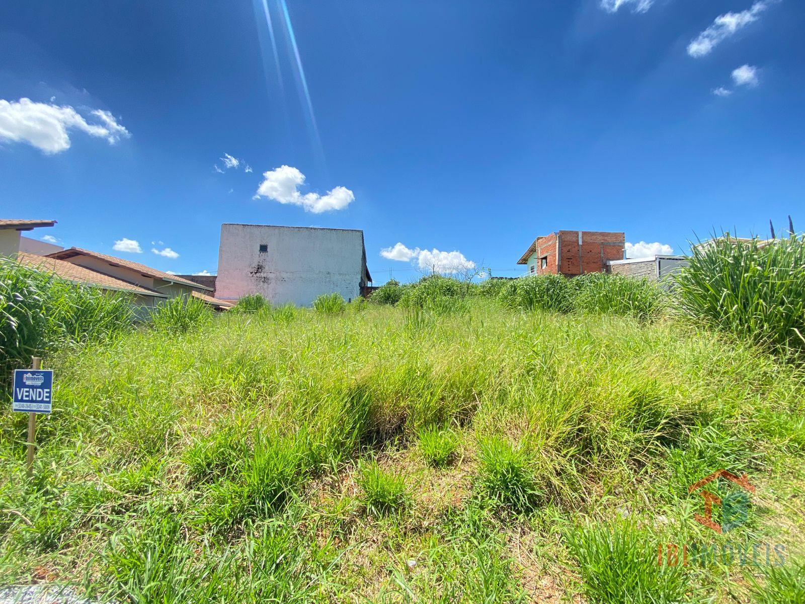 Lindo lote plano pronto pra construir proximo ao centro IBIUNA...