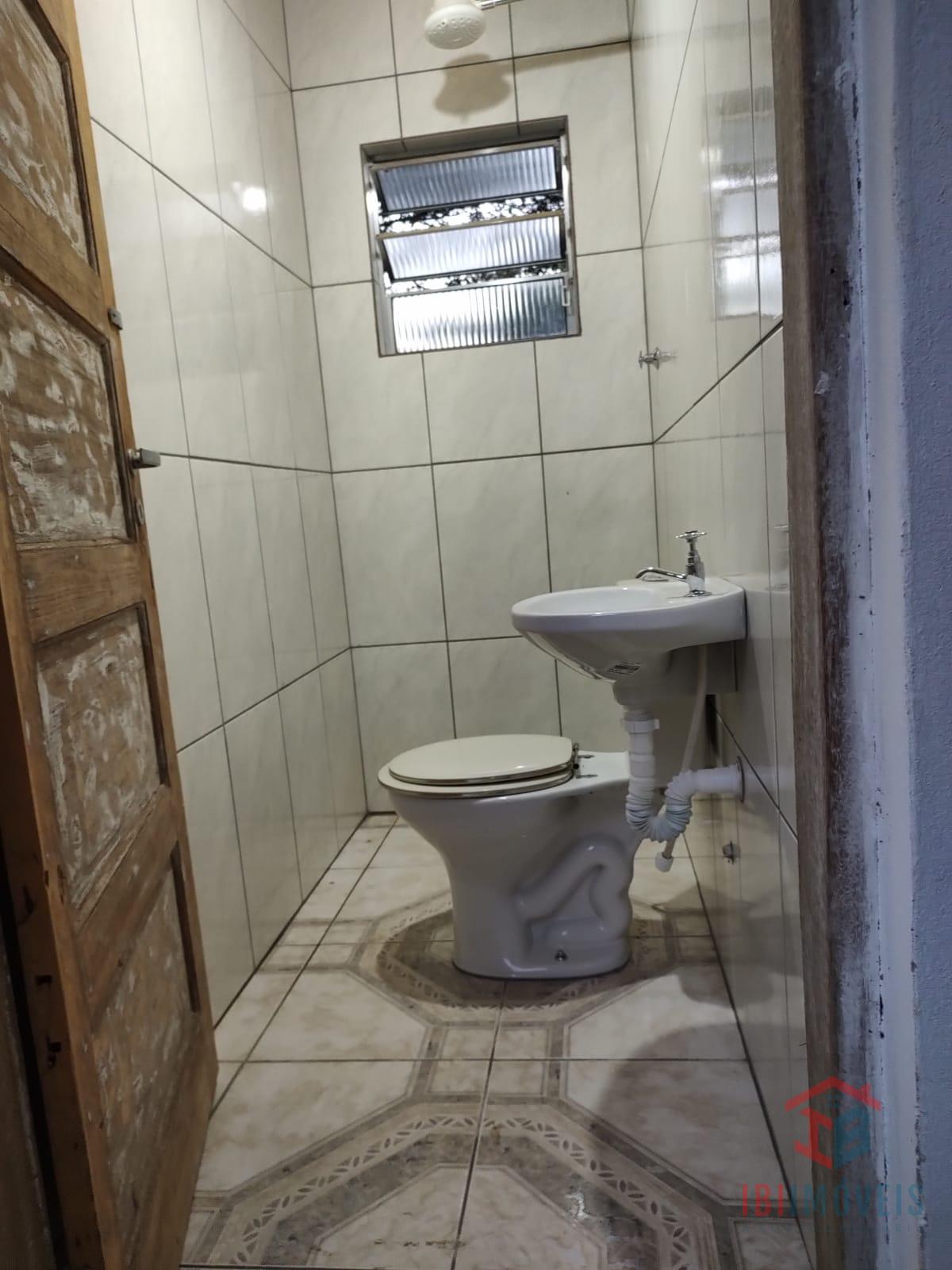 Oportunidade Chácara com pequeno lago em Ibiúna para seu lazer.