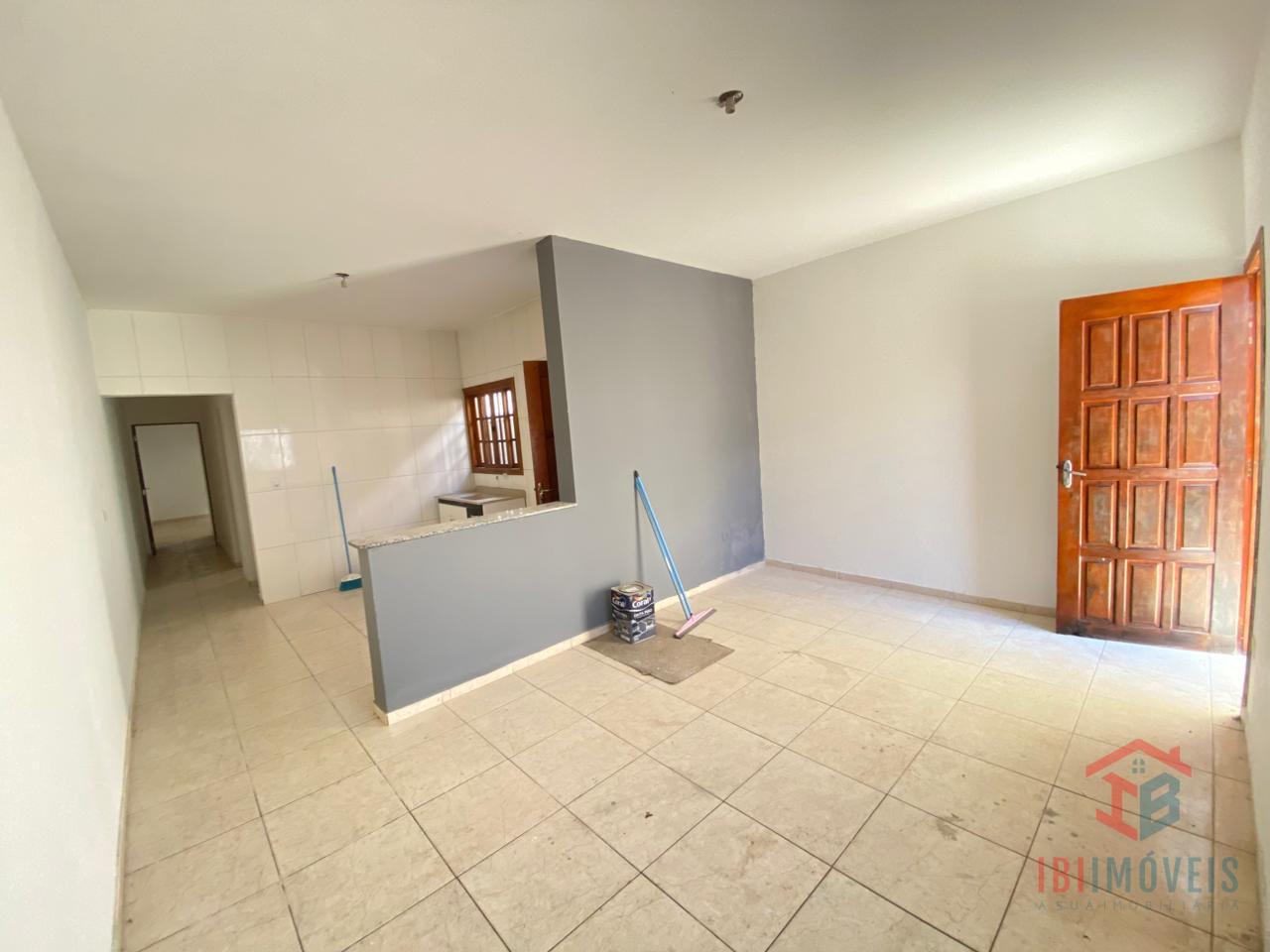 Linda casa com 2 dormitórios à venda, próximo ao centro, IBIUN...