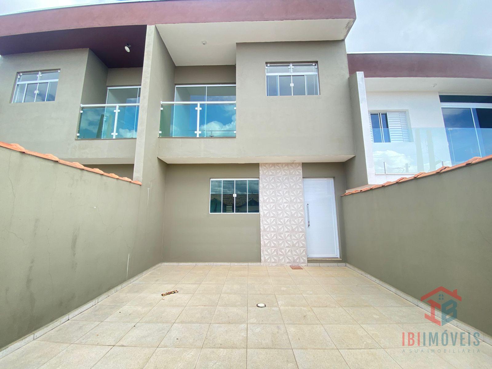 Linda casa com 3 dormitórios à venda, próximo ao centro, IBIUN...