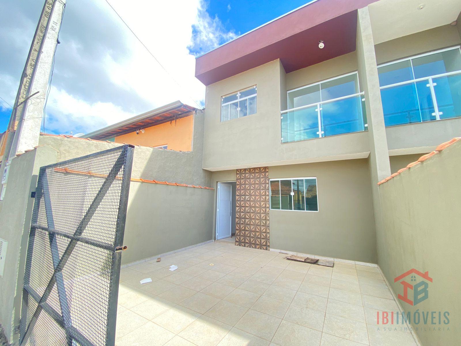 Linda casa com 3 dormitórios à venda, próximo ao centro, IBIUN...