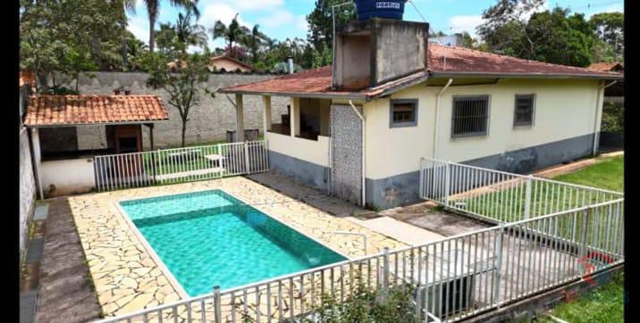 Chácara a venda próximo ao centro da cidade de Ibiúna SP.