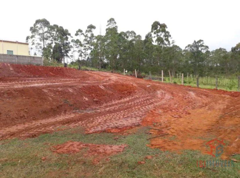 Lindo terreno de 1.500m  com dois platôs prontos à venda, IBIU...