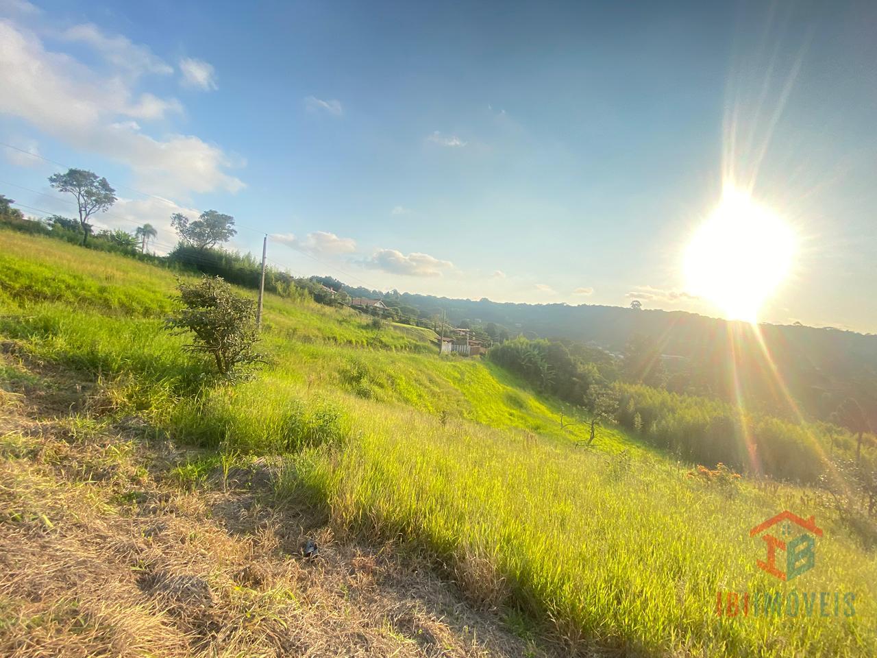 Terreno com uma vista espetacular a venda, próximo ao centro I...